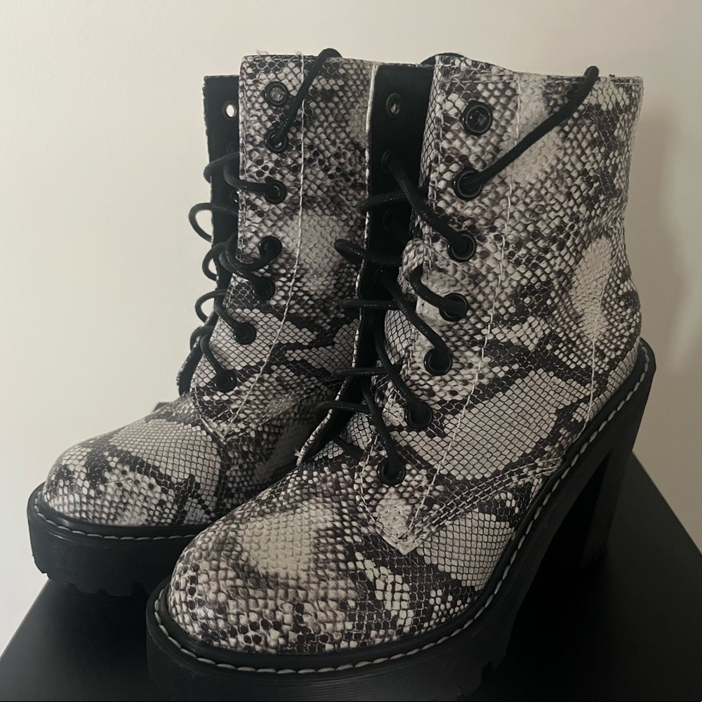 Snakeskin boots size 5 and 1/2. Never worn